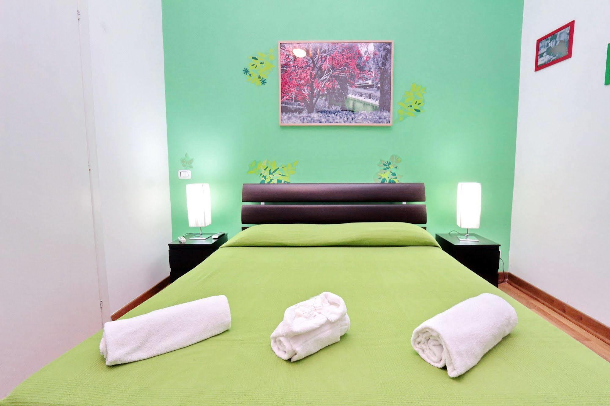 Lucky Domus Rooms Rome Bagian luar foto